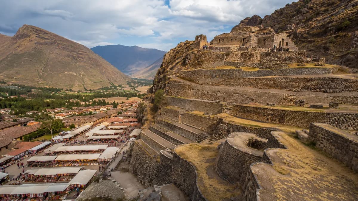 Pisac y sus monumentales terrazas agrícolas